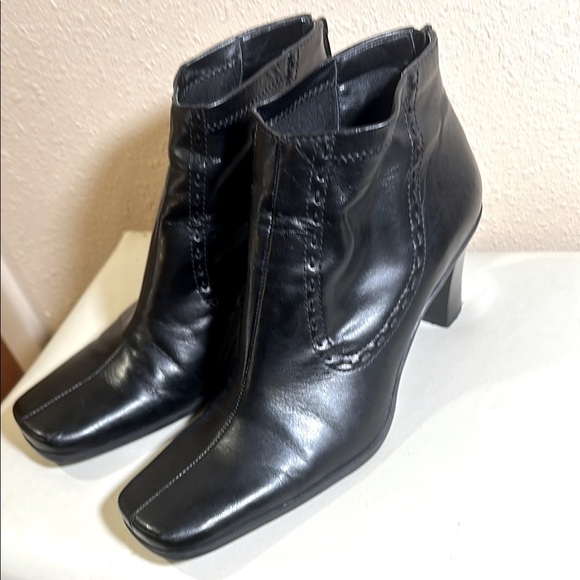 Franco Sarto boots size 8 1/2 - Picture 1 of 8